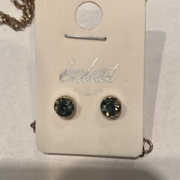 NWT eclat Faux Sapphire Goldtone Filigree Pendant Necklace w/matching earrings - Picture 3 of 5